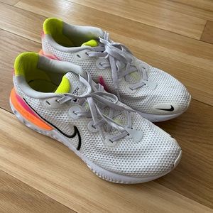 Nike Renew Gym Shoes Size 8